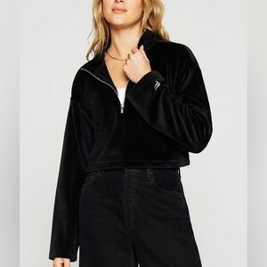 Fabletics Size XS Black Plush Ribbed Quarter Zip Cropped Pullover Sweater NWT